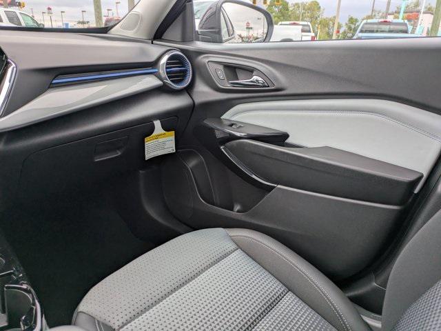 new 2025 Chevrolet Trax car, priced at $25,385