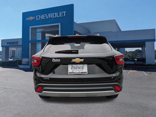 new 2025 Chevrolet Trax car, priced at $25,385