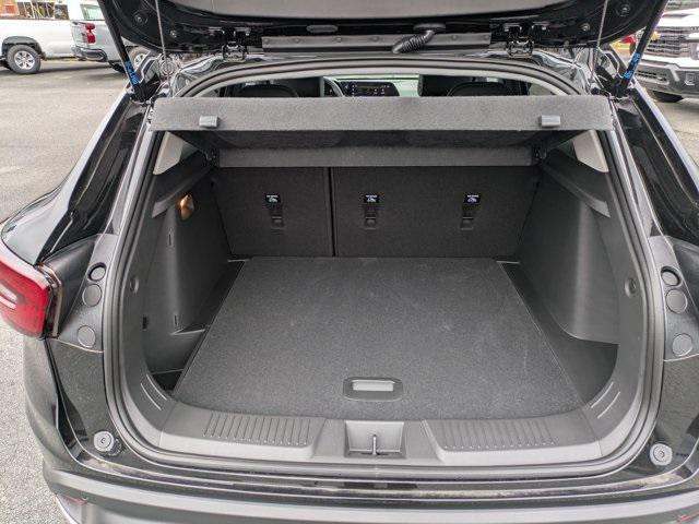 new 2025 Chevrolet Trax car, priced at $25,385