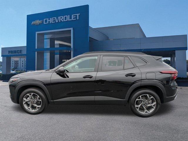 new 2025 Chevrolet Trax car, priced at $25,385