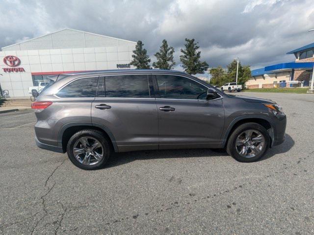 used 2018 Toyota Highlander car, priced at $27,994