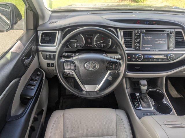 used 2018 Toyota Highlander car, priced at $27,994