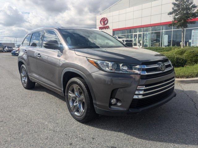 used 2018 Toyota Highlander car, priced at $27,994