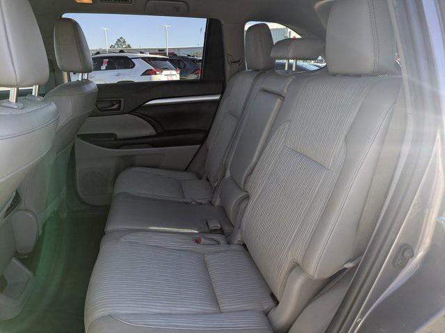 used 2019 Toyota Highlander car, priced at $22,831