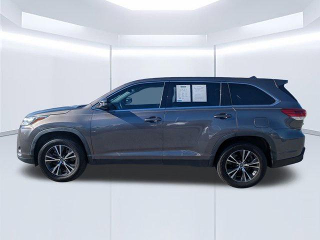 used 2019 Toyota Highlander car, priced at $22,831