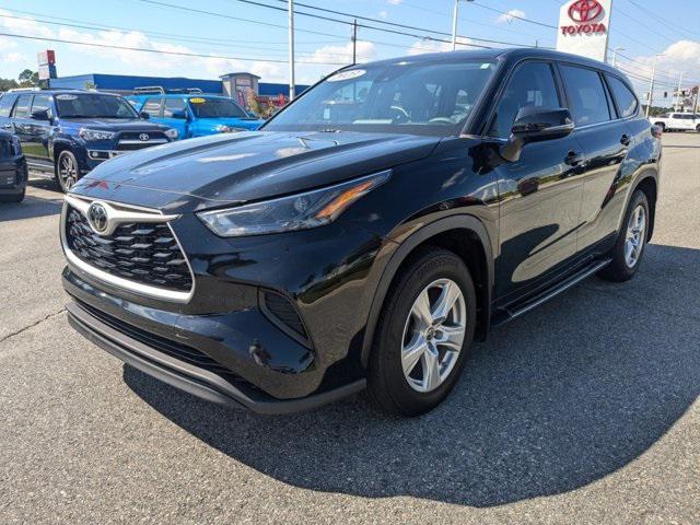 used 2023 Toyota Highlander car, priced at $35,955