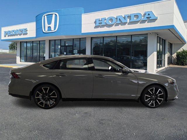 new 2025 Honda Accord Hybrid car