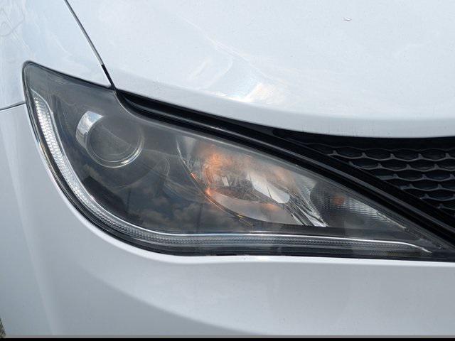used 2020 Chrysler Pacifica car, priced at $18,896