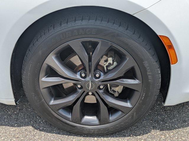 used 2020 Chrysler Pacifica car, priced at $18,896