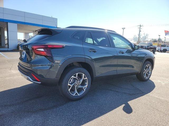 new 2025 Chevrolet Trax car, priced at $24,985