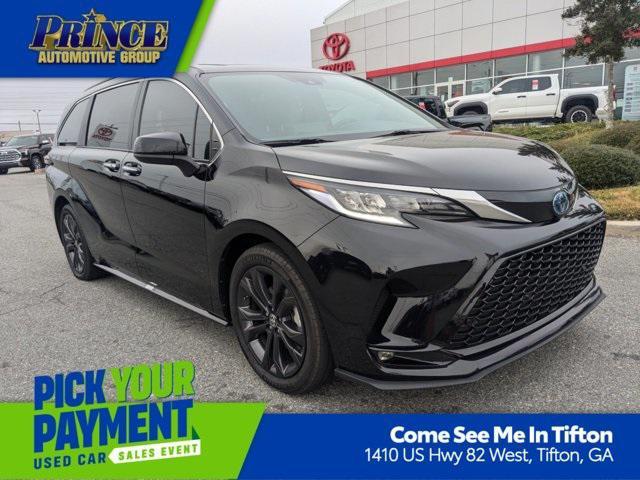 used 2022 Toyota Sienna car, priced at $39,998