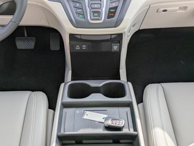 new 2025 Honda Odyssey car