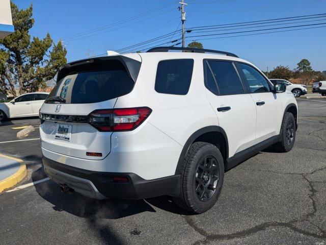 new 2025 Honda Pilot car, priced at $51,250