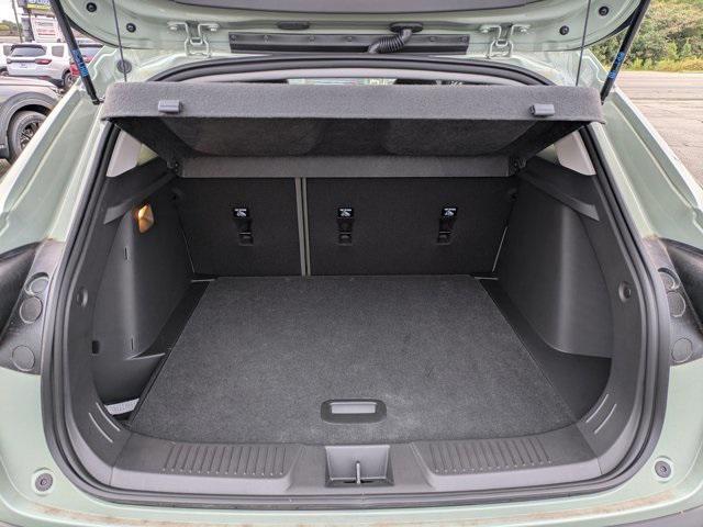 used 2025 Chevrolet Trax car, priced at $26,674