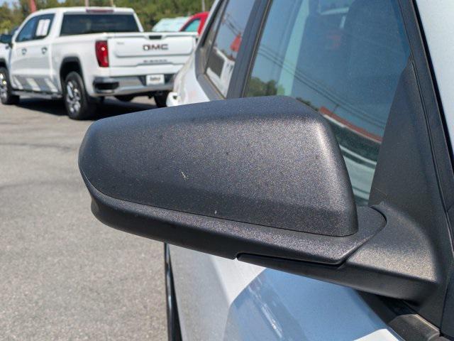 used 2023 Chevrolet Equinox car, priced at $22,798