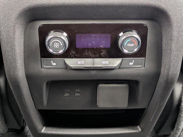 new 2026 Chevrolet Traverse car, priced at $59,930