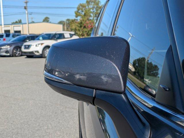 used 2022 Toyota Highlander car, priced at $37,896