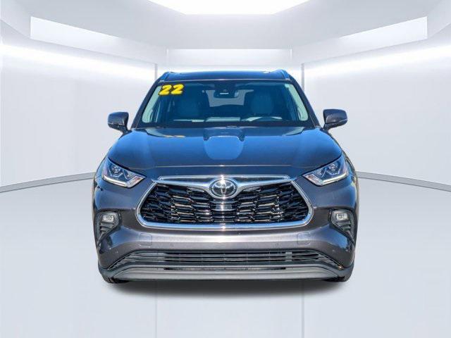 used 2022 Toyota Highlander car, priced at $37,896
