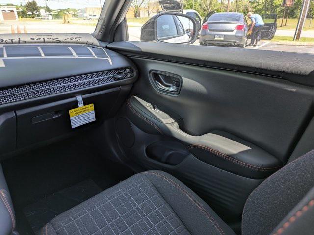 new 2025 Honda HR-V car
