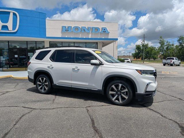 used 2024 Honda Pilot car, priced at $42,787