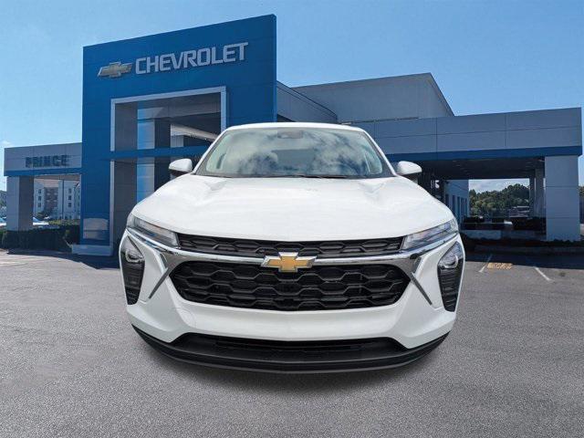 new 2025 Chevrolet Trax car, priced at $22,930