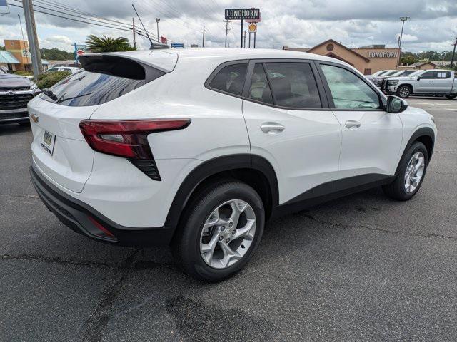 new 2025 Chevrolet Trax car, priced at $22,930