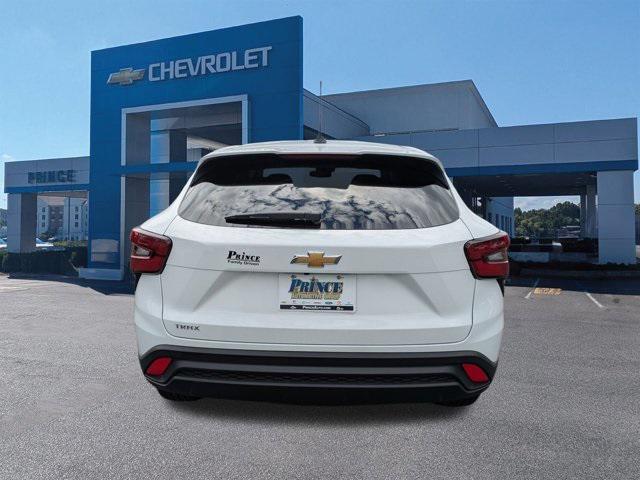 new 2025 Chevrolet Trax car, priced at $22,930
