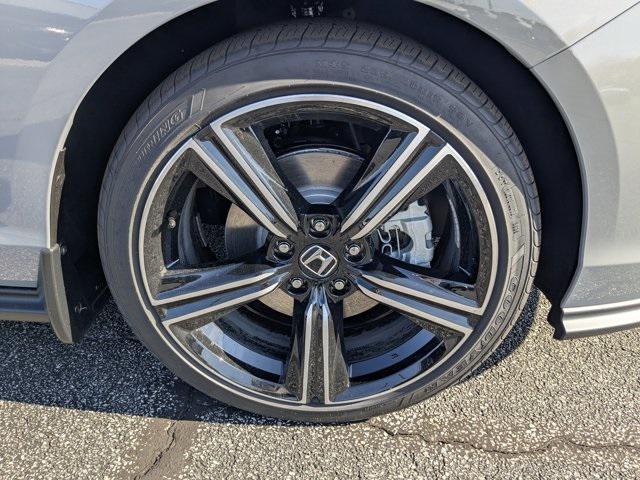 new 2025 Honda Accord Hybrid car