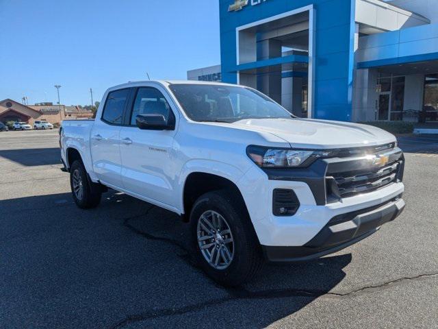 new 2024 Chevrolet Colorado car, priced at $37,555