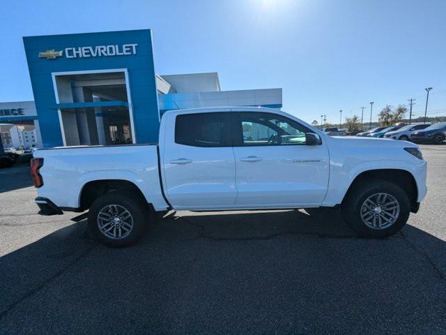 new 2024 Chevrolet Colorado car, priced at $37,555