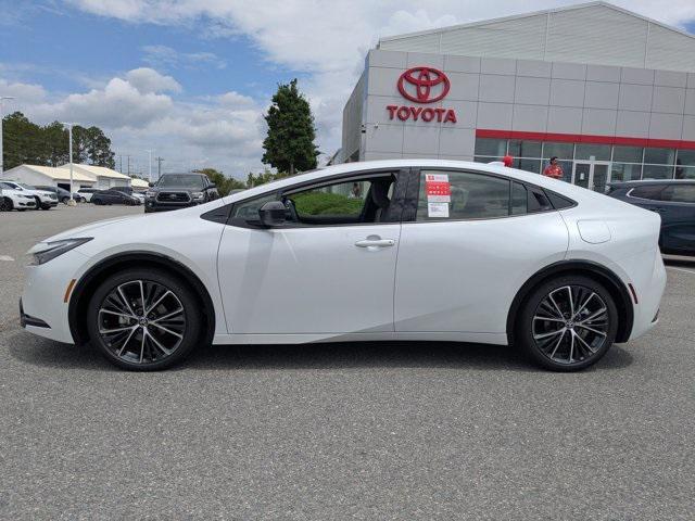 new 2025 Toyota Prius car