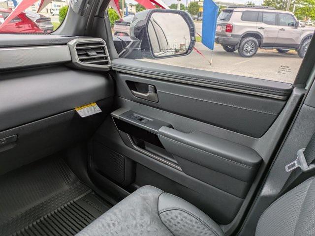 new 2025 Toyota Tundra car