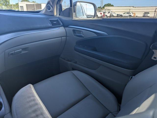 used 2019 Honda Pilot car, priced at $18,998