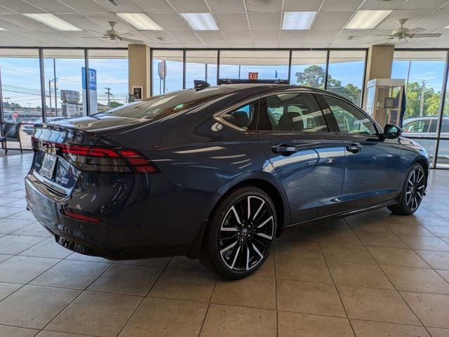 new 2025 Honda Accord Hybrid car