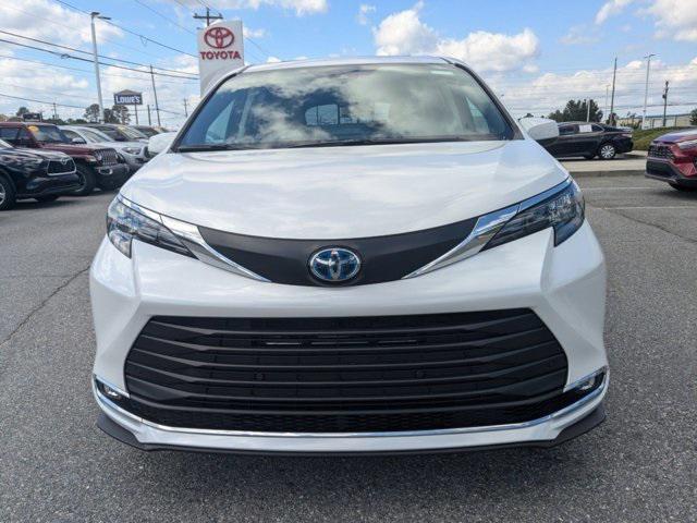 new 2024 Toyota Sienna car, priced at $47,085