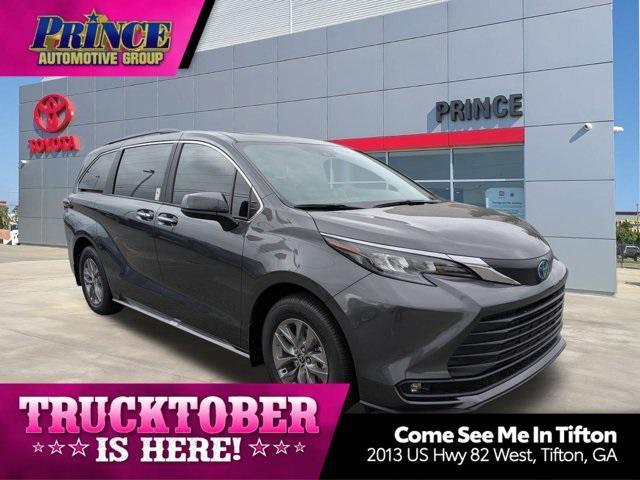 new 2025 Toyota Sienna car