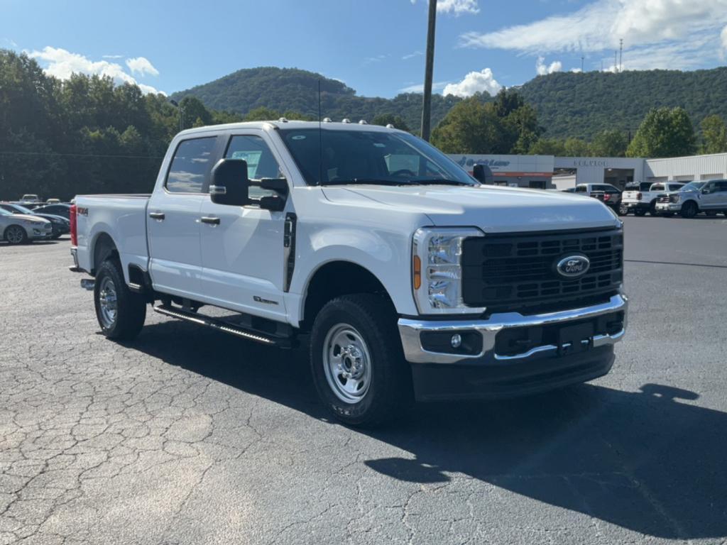 new 2024 Ford F-350 car, priced at $61,975