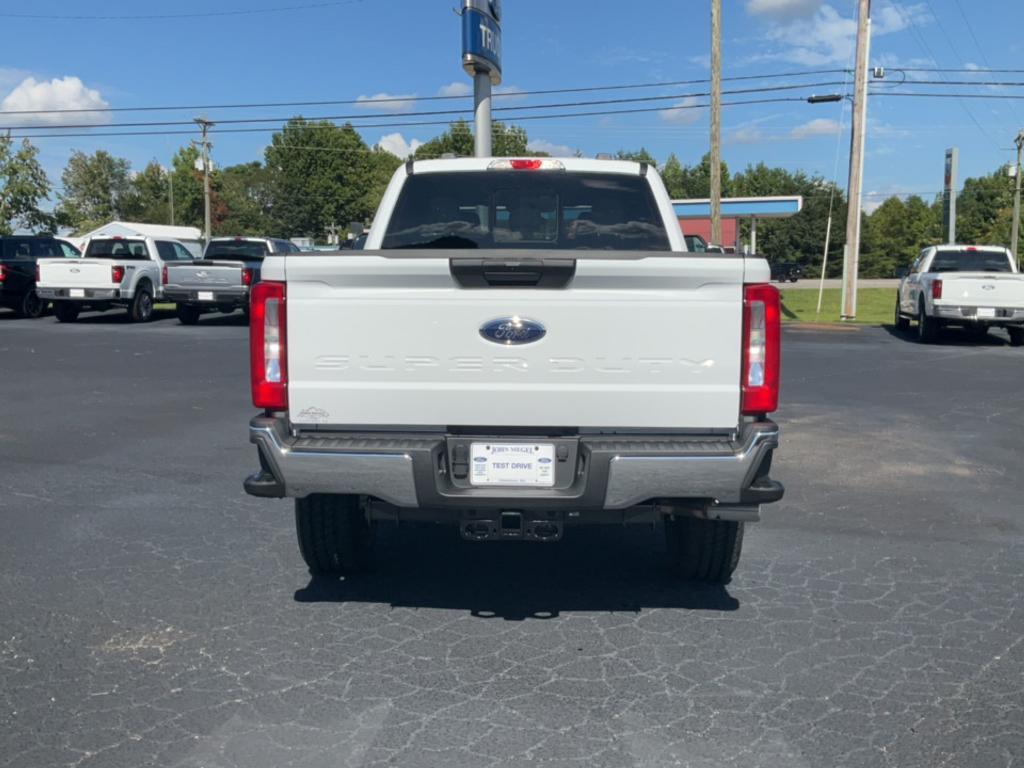 new 2024 Ford F-350 car, priced at $61,975