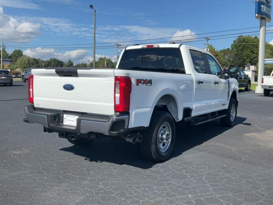 new 2024 Ford F-350 car, priced at $62,725