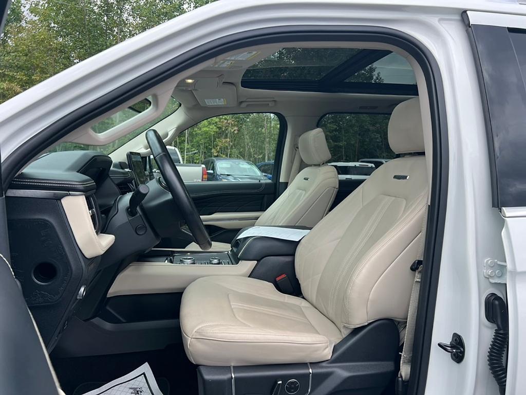 used 2022 Ford Expedition Max car, priced at $59,853