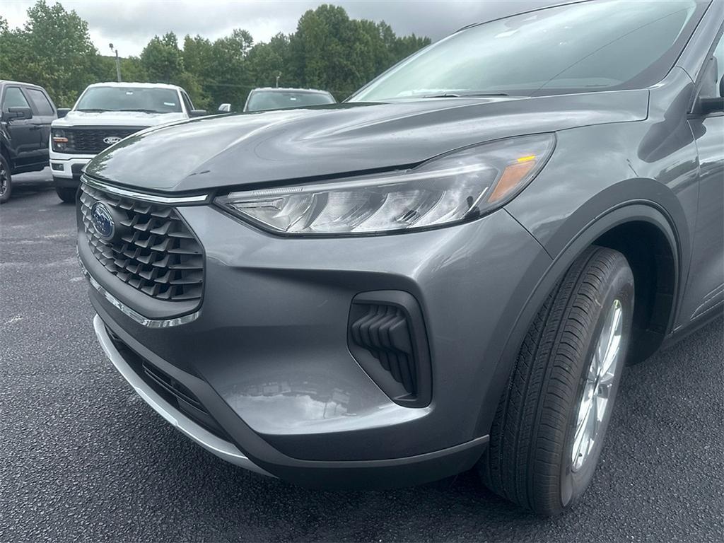 new 2025 Ford Escape car, priced at $24,605