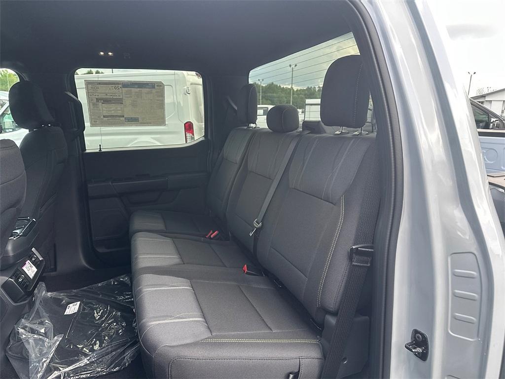 new 2025 Ford F-150 car, priced at $49,370