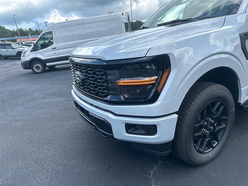 new 2025 Ford F-150 car, priced at $49,370