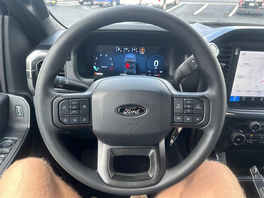 new 2025 Ford F-150 car, priced at $49,370