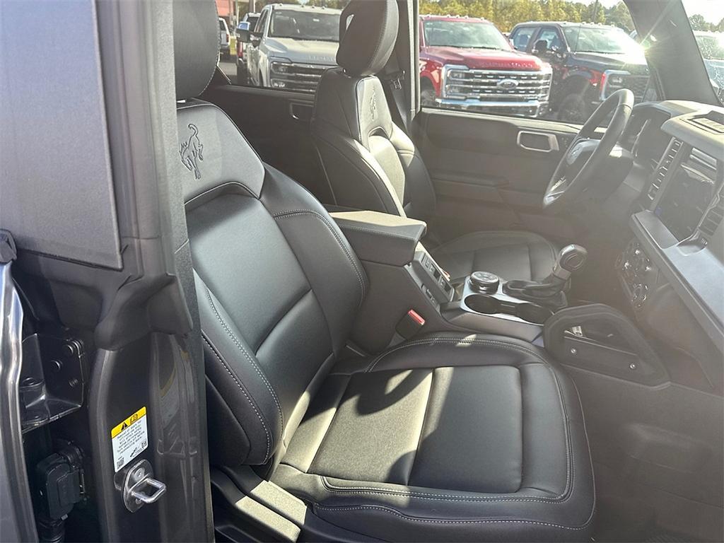new 2025 Ford Bronco car, priced at $50,665