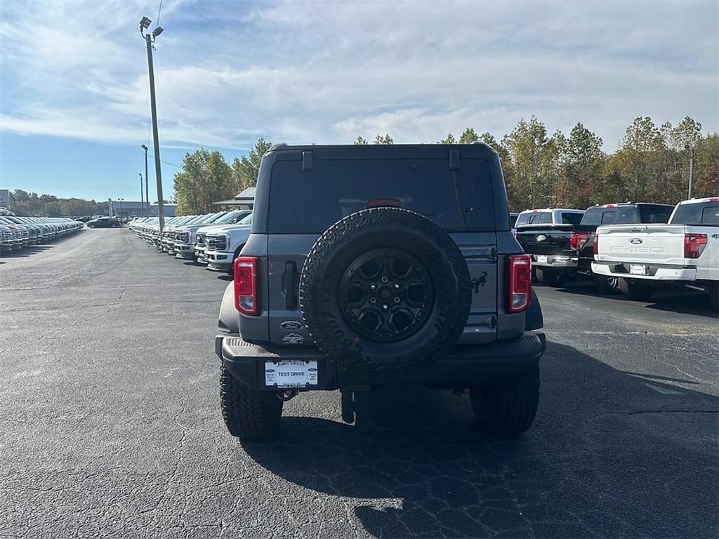 new 2025 Ford Bronco car, priced at $50,665
