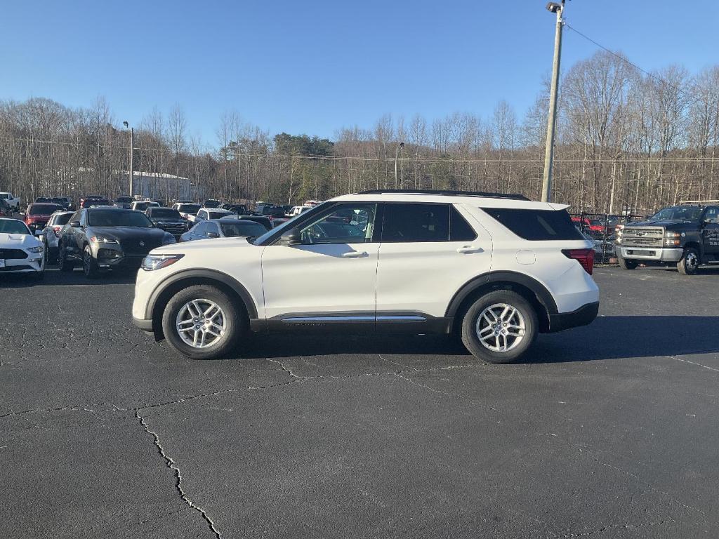 new 2025 Ford Explorer car, priced at $41,765