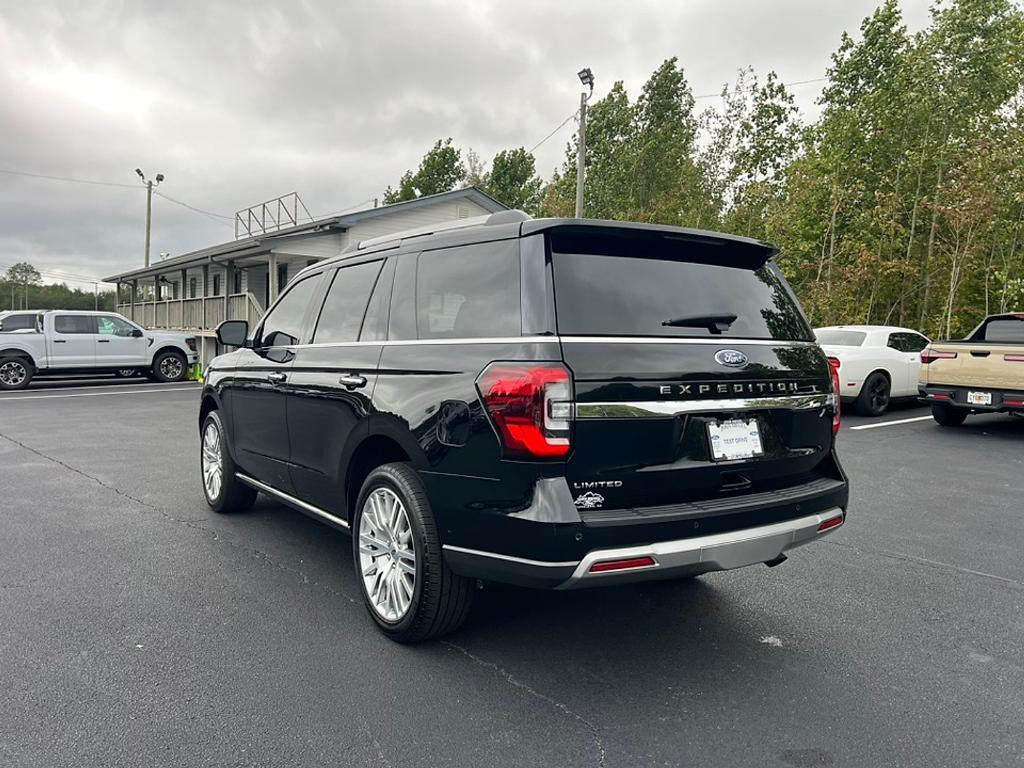 used 2024 Ford Expedition car, priced at $49,158