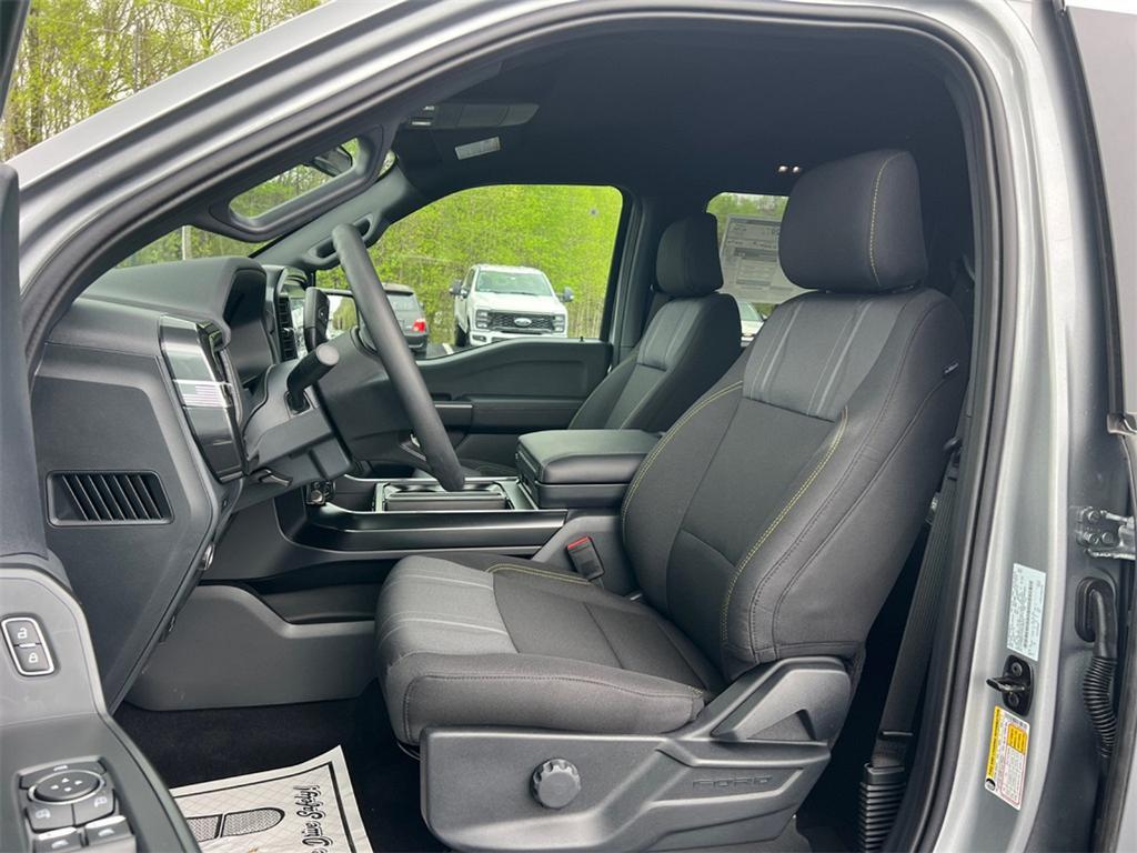 new 2025 Ford F-150 car, priced at $48,697