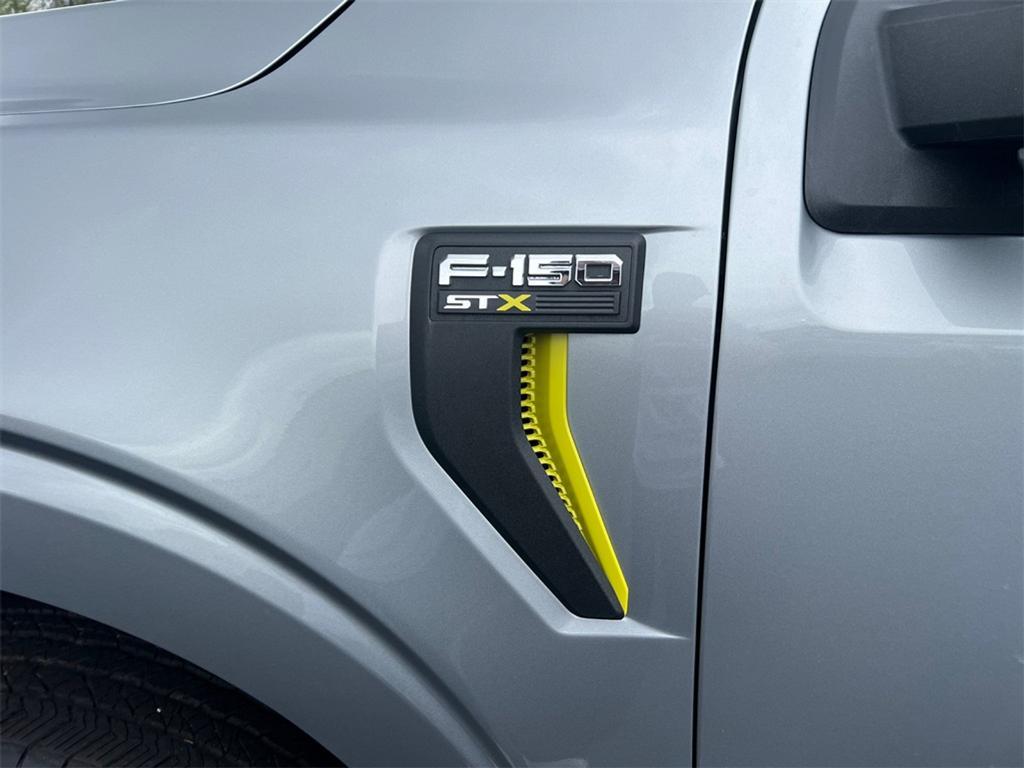 new 2025 Ford F-150 car, priced at $48,697